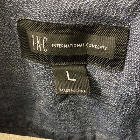 International Concepts L Button Down - Picture 3 of 3